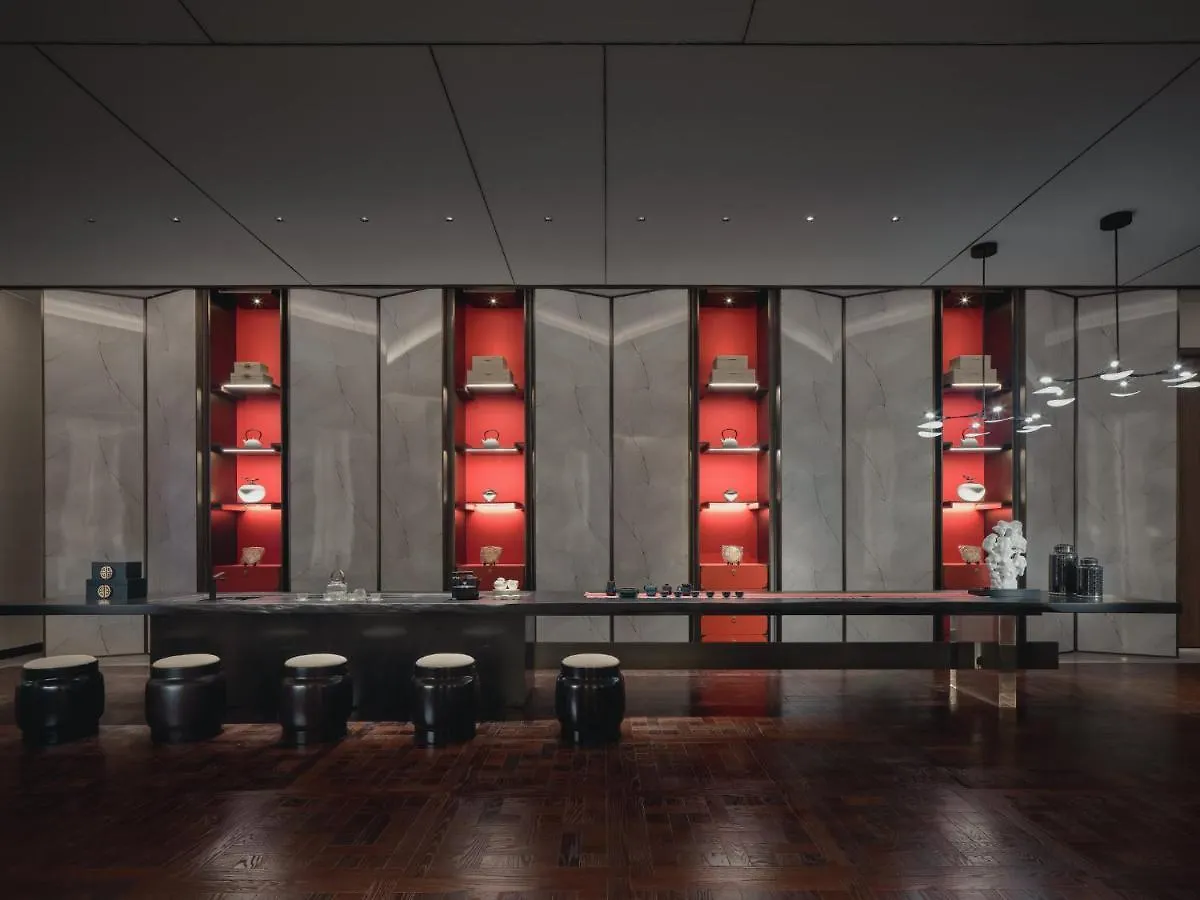 Hualuxe Kunshan Huaqiao By Ihg - F1 Racing Preferred Hotel