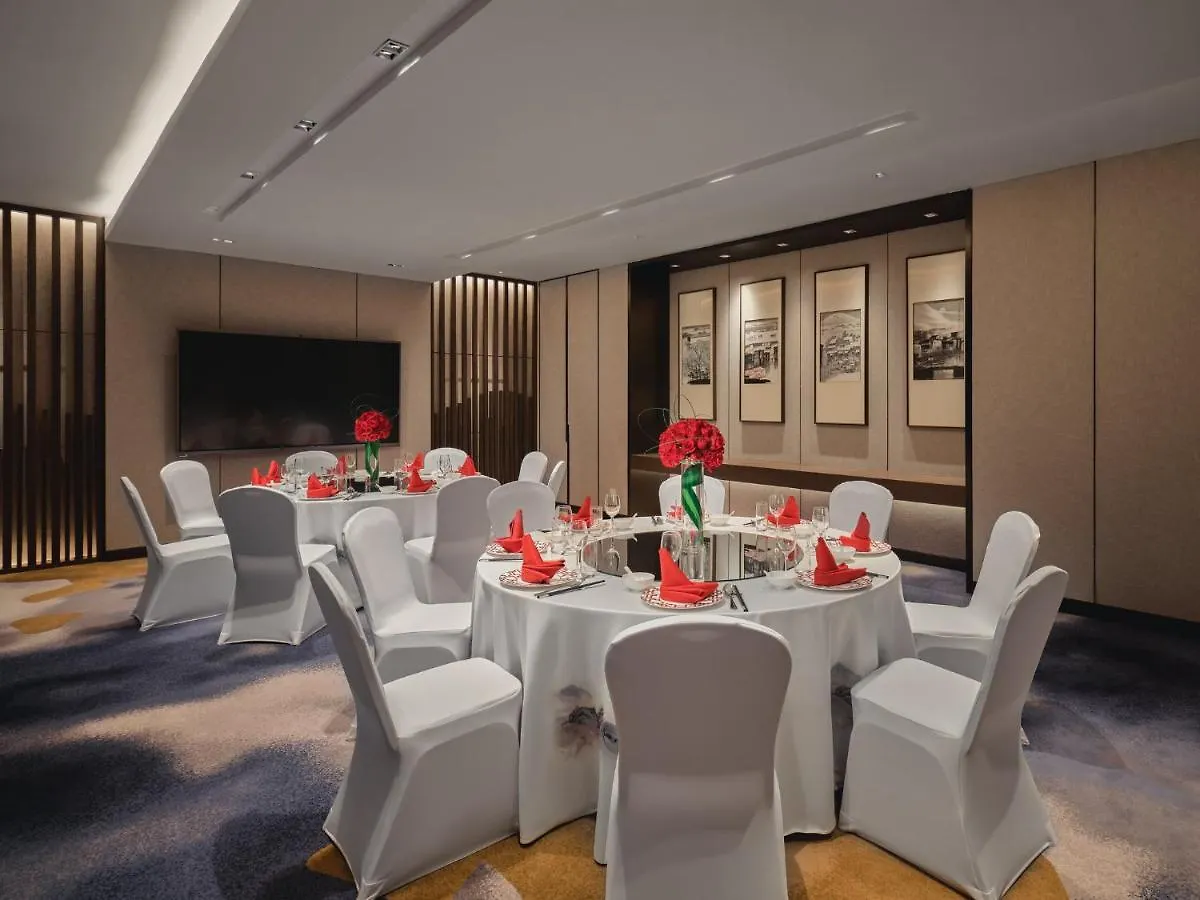 Hualuxe Kunshan Huaqiao By Ihg - F1 Racing Preferred Hotel